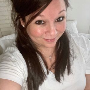 Meet your Posher, Farrah